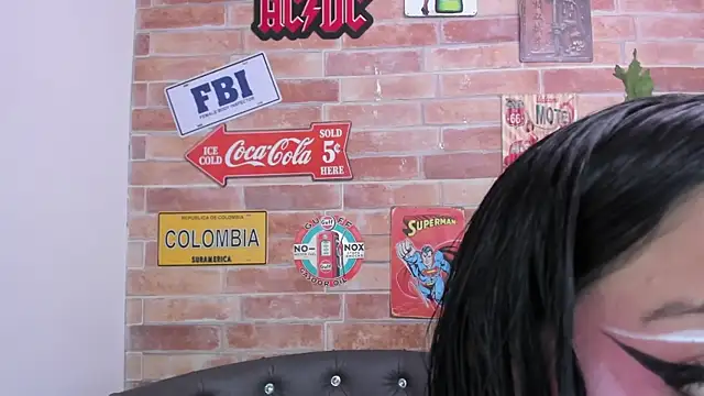 foxy_monserrat - Foxy_monserrat's free webcam