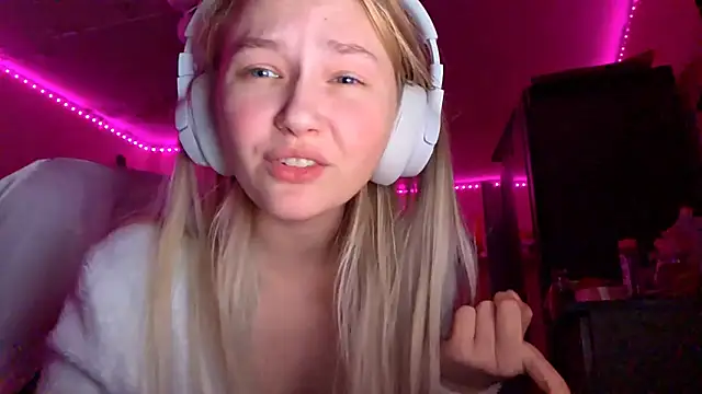  KarinRobertson chat room