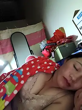 y-eahi - Y-eahi's free webcam