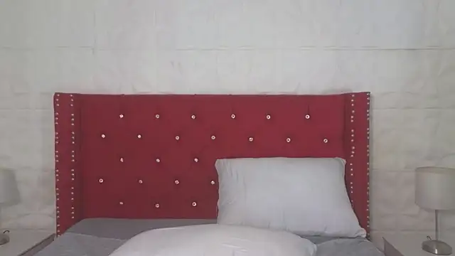 lucy_n_pink - Lucy_n_pink's free webcam