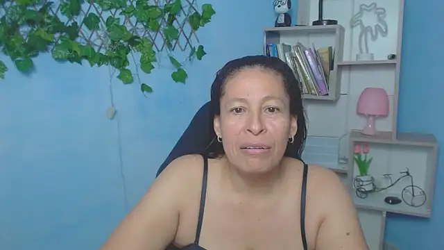 mature_martina - Mature_martina's free webcam