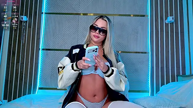 hey_babyfacesss webcam