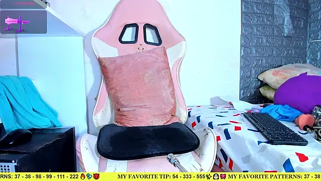 AriannaLewiis webcam