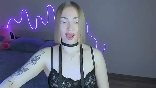 larakrein_lk - LaraKrein_lk's free webcam