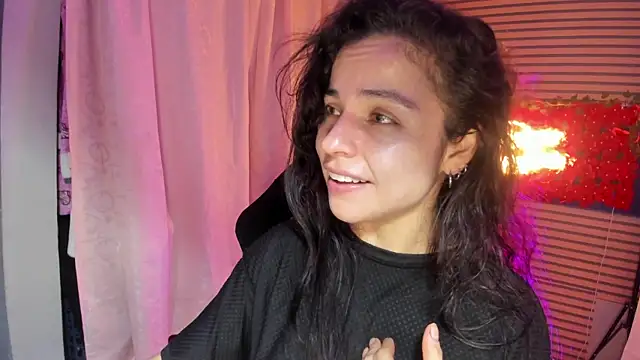 rosse_2504 - Rosse_2504's free webcam