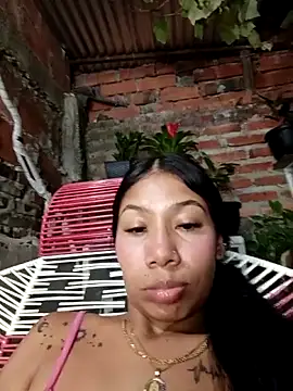 rous-squir - Rous-squir's free webcam