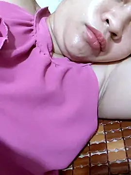 wetpussymomx - Wetpussymomx's free webcam