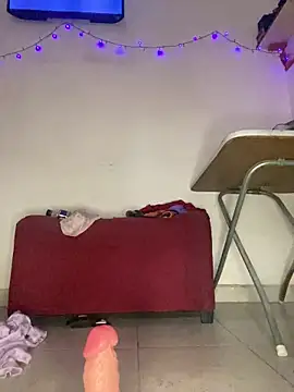 Lucy_YupiSweet webcam