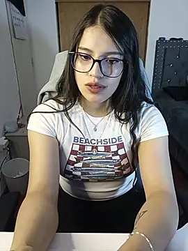 asumi_18 - Asumi_18's free webcam