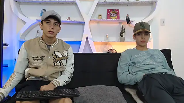 three_guys_hot (G twink) - HI GUYS, ALL NAKED🙈