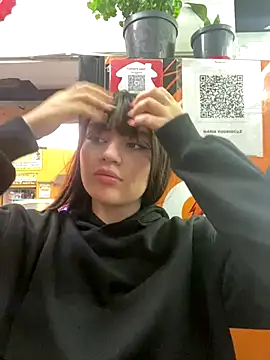 Webcam Model (angel_natural)  is live.Free join now!