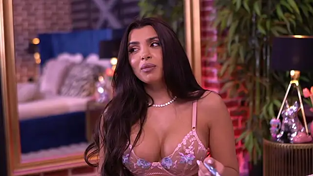 NicoleCellini webcam