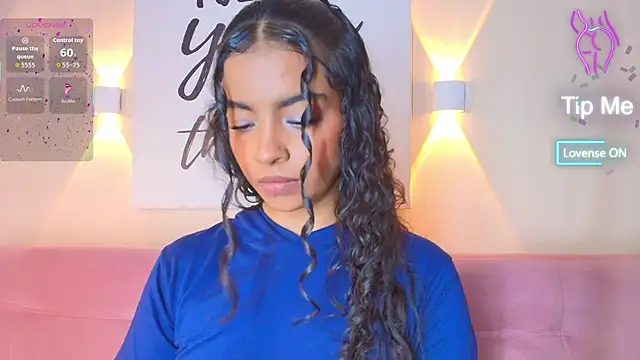 SunnyGilmoree webcam