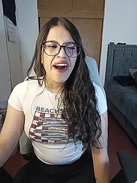 asumi_18 - Asumi_18's free webcam