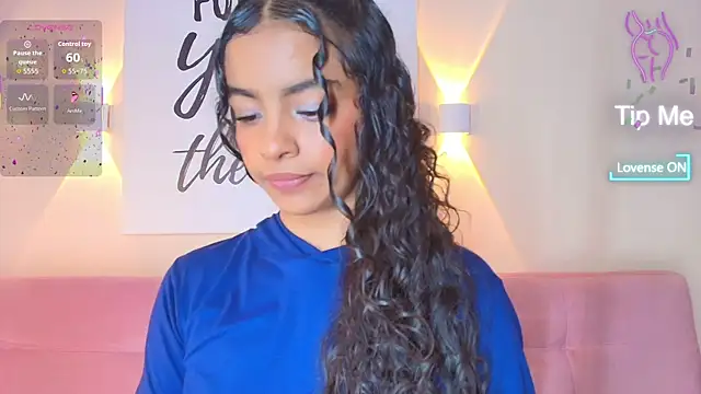 SunnyGilmoree webcam