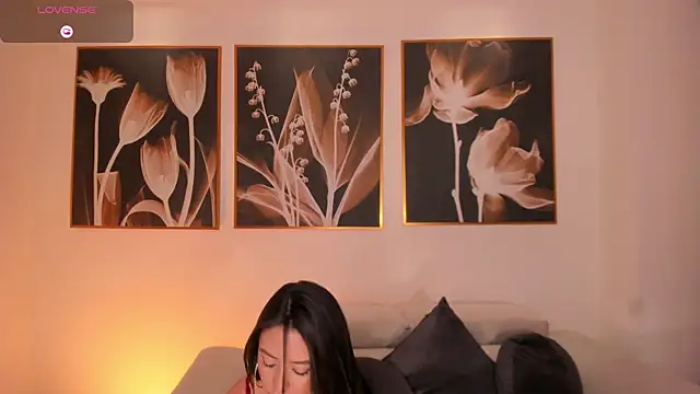 isabellamoreau - IsabellaMoreau's free webcam - UK Sex Cams