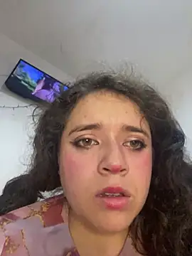 Lucy_YupiSweet webcam