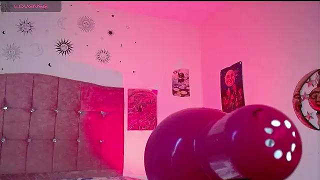 cloesun12 - Cloesun12's free webcam