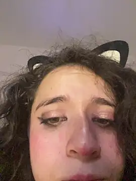 Lucy_YupiSweet webcam