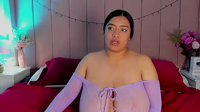 mollybigboobs12 - MollyBigBoobs12's free webcam