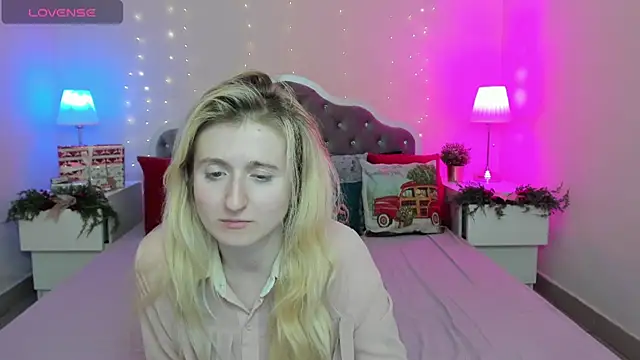 CamillaDreamer webcam