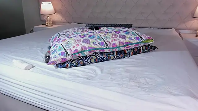 zaraclover - ZaraClover's free webcam