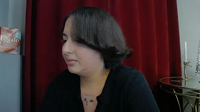 bustyallyy - BustyAllyy's free webcam