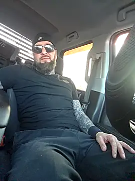 Beardedtattood Live Webcam on Stripchat