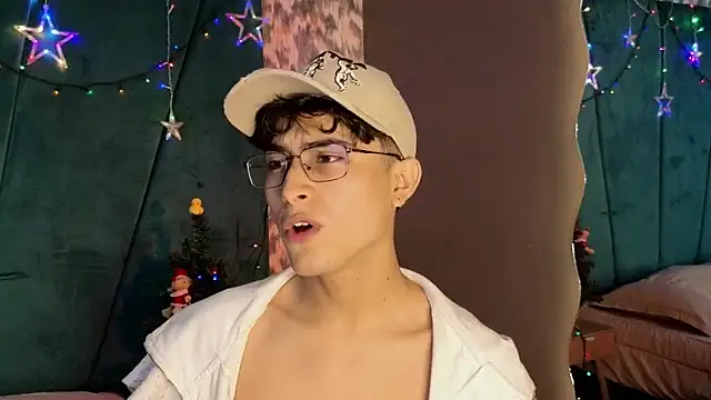 aaron_eze - Aaron_Eze's free webcam - UK Sex Cams