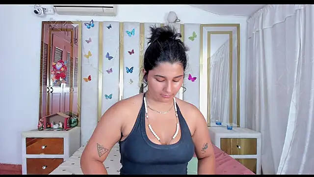 MeganBrounette webcam