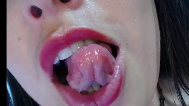 Alexandrasaenz webcam