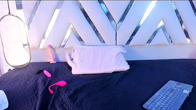 Violetbellarose1 webcam