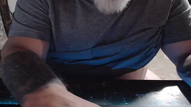 Newfiesausage1972 webcam