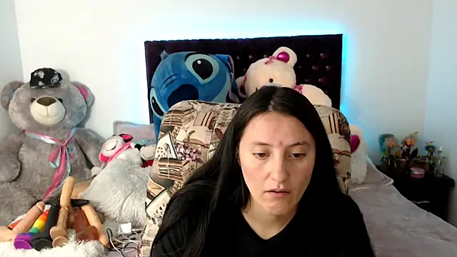 lorenahot_06 - Lorenahot_06's free webcam