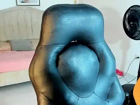 annyrusso - Annyrusso's free webcam