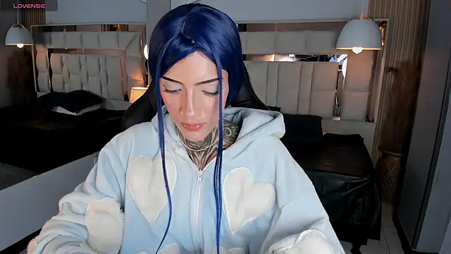 Ameliewitte_mjs webcam