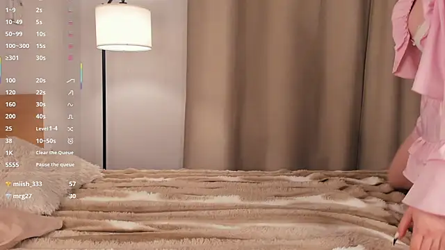 LoreeScialdone webcam