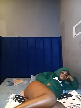 freakbarbie02 - FREAKBARBIE02's free webcam