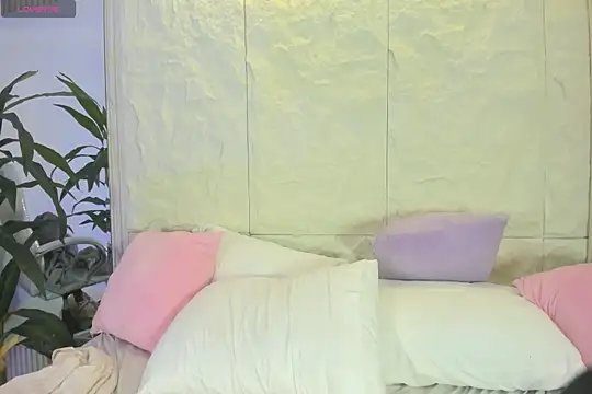 qetziastoun - QetziaStoun's free webcam