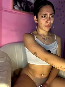 Webcam Model (Alaska_euphoria)  is live.Free join now!