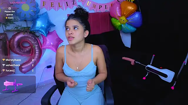 pequitasmedusa9 - Pequitasmedusa9's free webcam