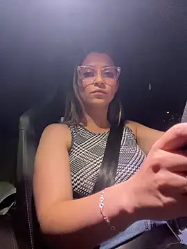 isabella_varella - Isabella_Varella's free webcam