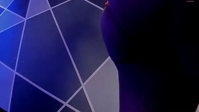 isauramontiel (F young) - milk jet