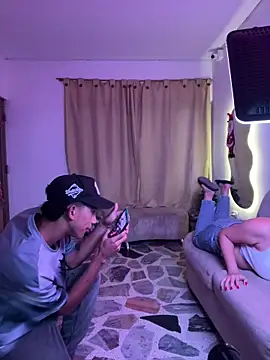 katy_handerson webcam