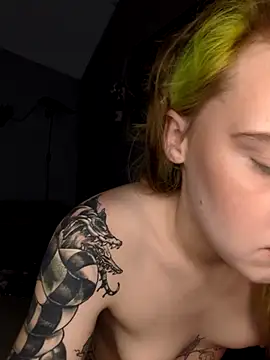 mattiethebaddieee - Mattiethebaddieee's free webcam