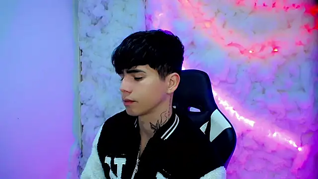 Tayson_Rivers webcam