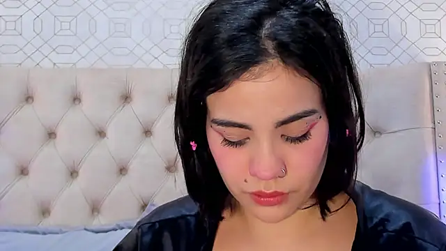 SuccubusDolly webcam