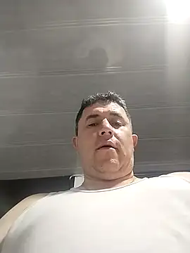 bigcristh79 (Ask my age) - Spit dick