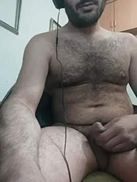 skrigul12 - Skrigul12's free webcam - UK Sex Cams