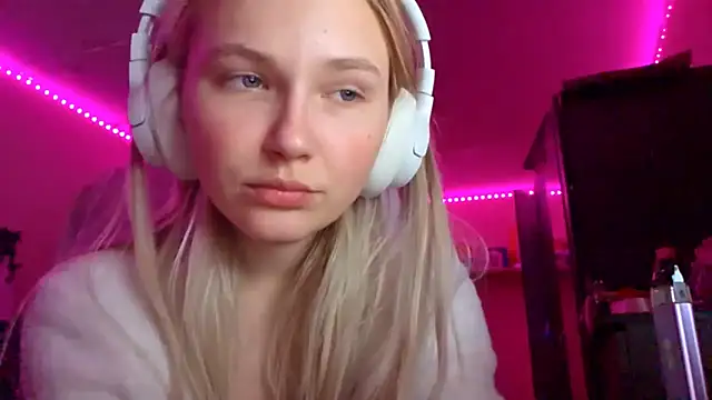 KarinRobertson webcam